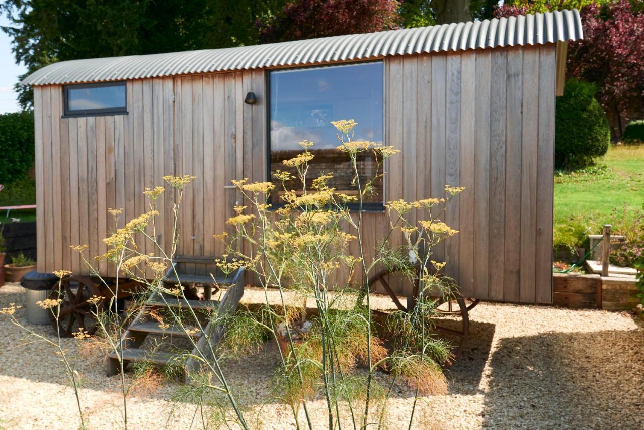 Villa Hut64 Alderbury Exterior foto